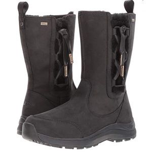 New UGG Suvi leather corset side winter boots size 8.5